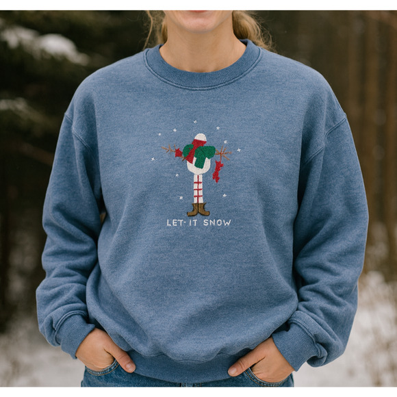 Lee Tops - NWT VTG Lee Sweatshirt Unisex XL Blue “Let It Snow” Embroidered Winter Holiday